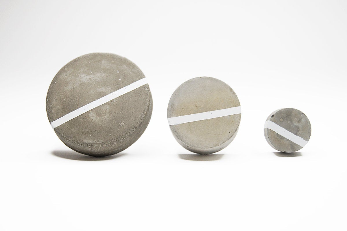 Concrete Round Cabinet Knob in 3 sizes with a thin painted stripe in various colours